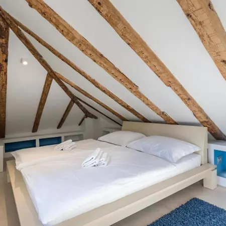 Ria In Diocletian Palace Appartement